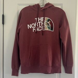 The North Face Women’s Heathered Pink Pullover Hoodie